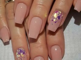 nude flakes