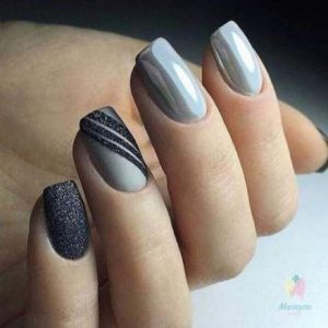 Dark grey nail foil to create diagonal lines on accent nail