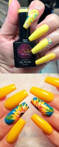 Sunflower nail art on accent nail