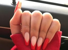 red nails
