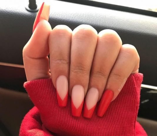 red nails