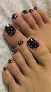 black dot pedicure