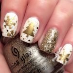 gold glitter tree snowflakes