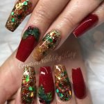 holly embellish