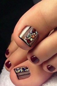 edgy fall pedicure clear