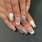 glitter triangle white