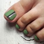 green stripe toes