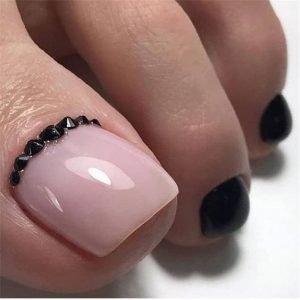 black stone polish toes