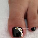 black sunflower toes