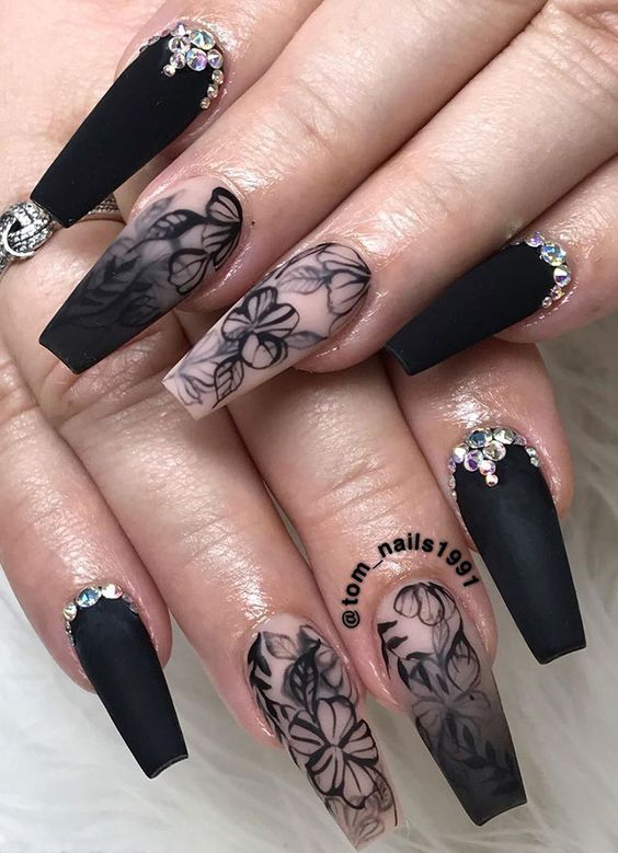40 Stunning Black Ombre Nails