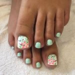 hawaiian floral toes
