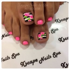 black white stripe peony toes