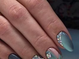 dainty butterfly turquoise