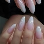 leaf glam milky white