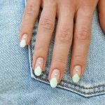 white ends dot minimalist